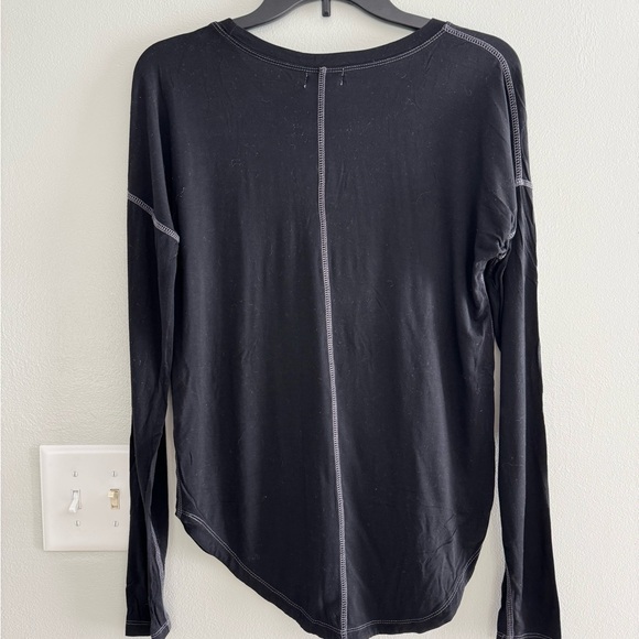 Piko 1988 Black Long Sleeve Top - Picture 2 of 2